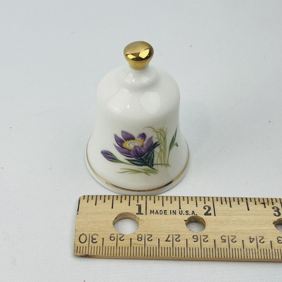 Danbury Mint‎ South Dakota American Pasque Official State Flower Bell Collection - Picture 5 of 5